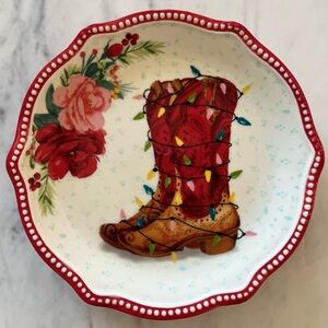 The Pioneer Woman Two 2 Christmas Cheerful Rose Cowboy Boots Dessert Plates Set2